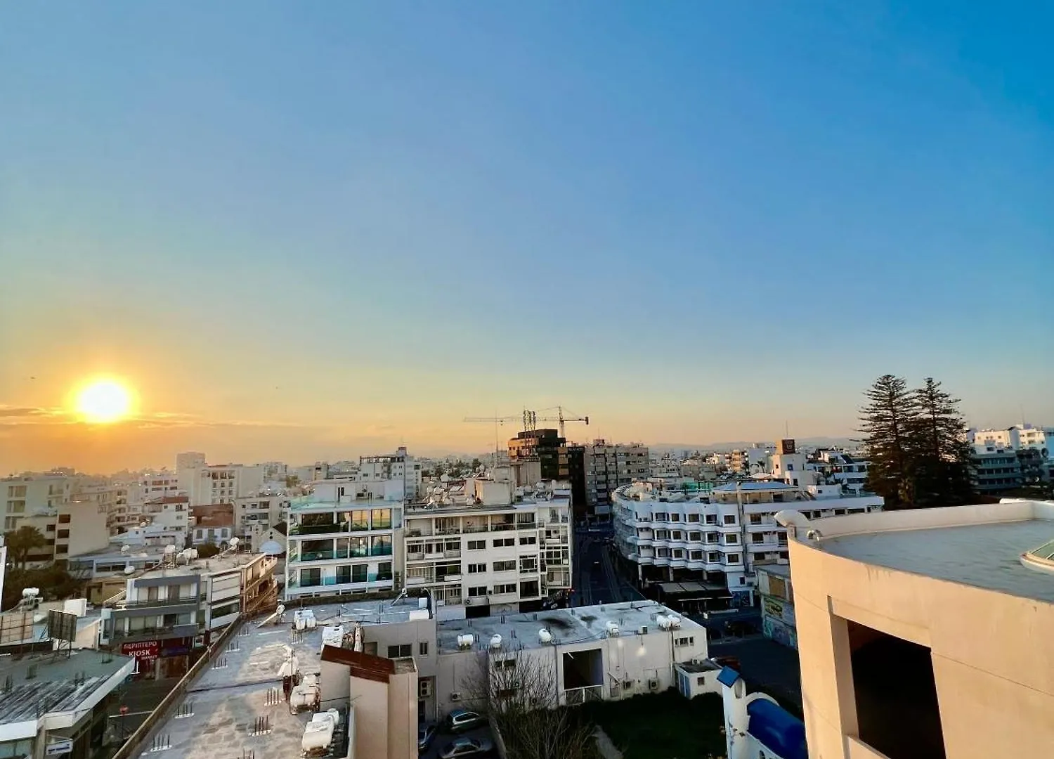 Aphrodite Plaza Larnaca 0*,
