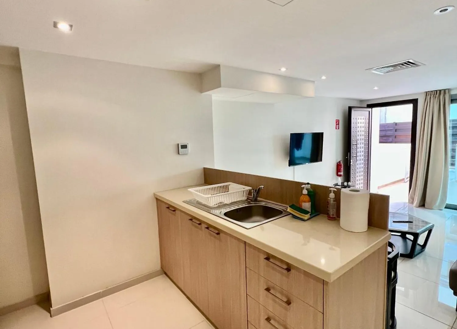 Hotel apartamentowy Aphrodite Plaza Larnaca Cypr